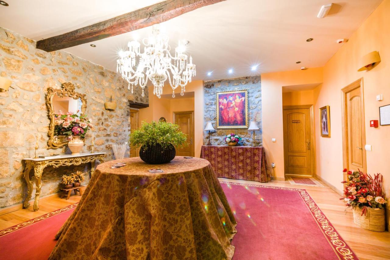 Hotel Palacio Garcia Quijano 로스코랄레스데부엘나 외부 사진