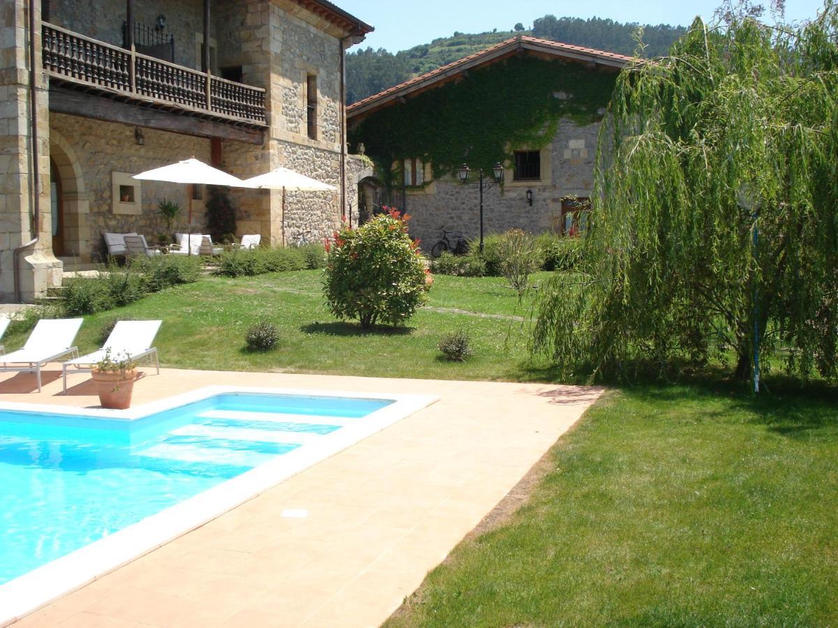 Hotel Palacio Garcia Quijano 로스코랄레스데부엘나 외부 사진
