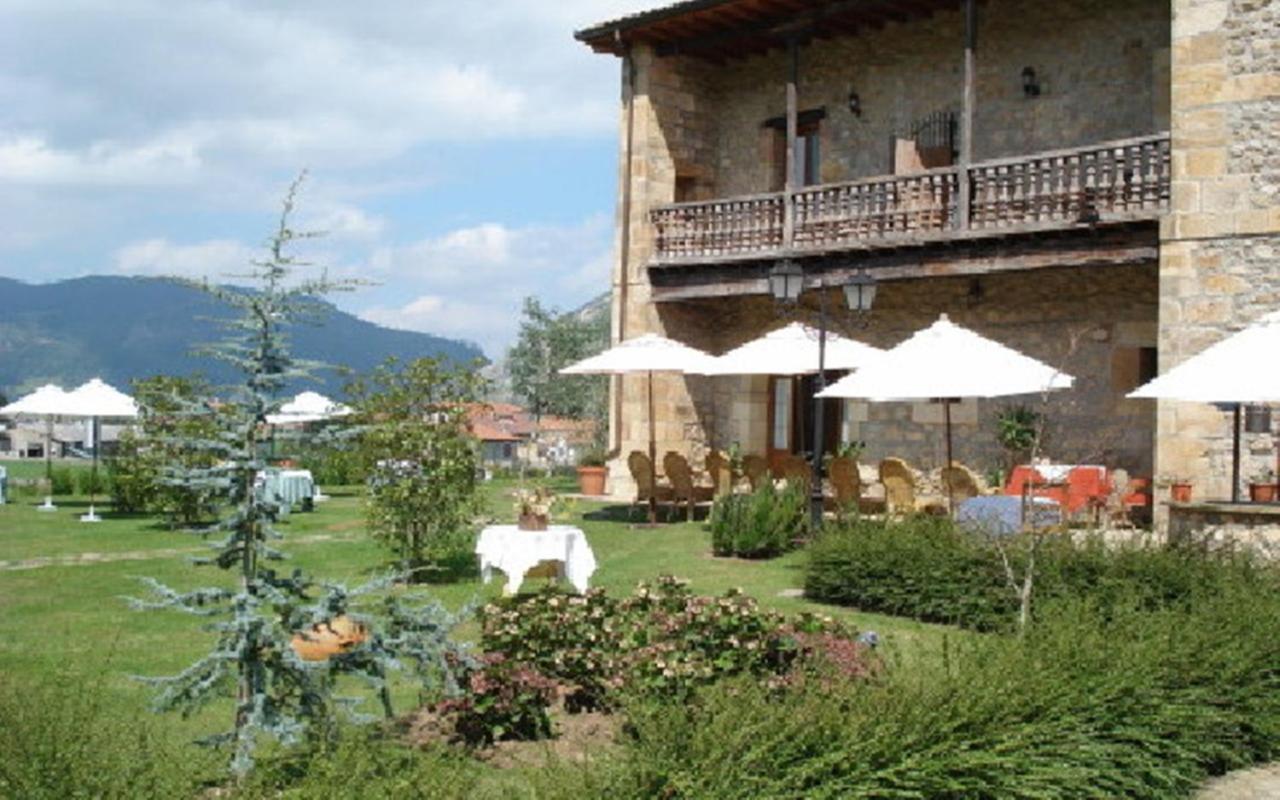 Hotel Palacio Garcia Quijano 로스코랄레스데부엘나 외부 사진