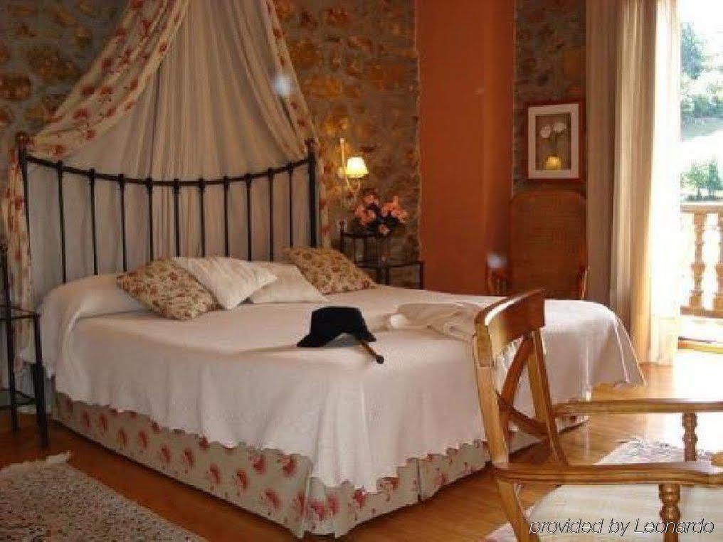 Hotel Palacio Garcia Quijano 로스코랄레스데부엘나 외부 사진